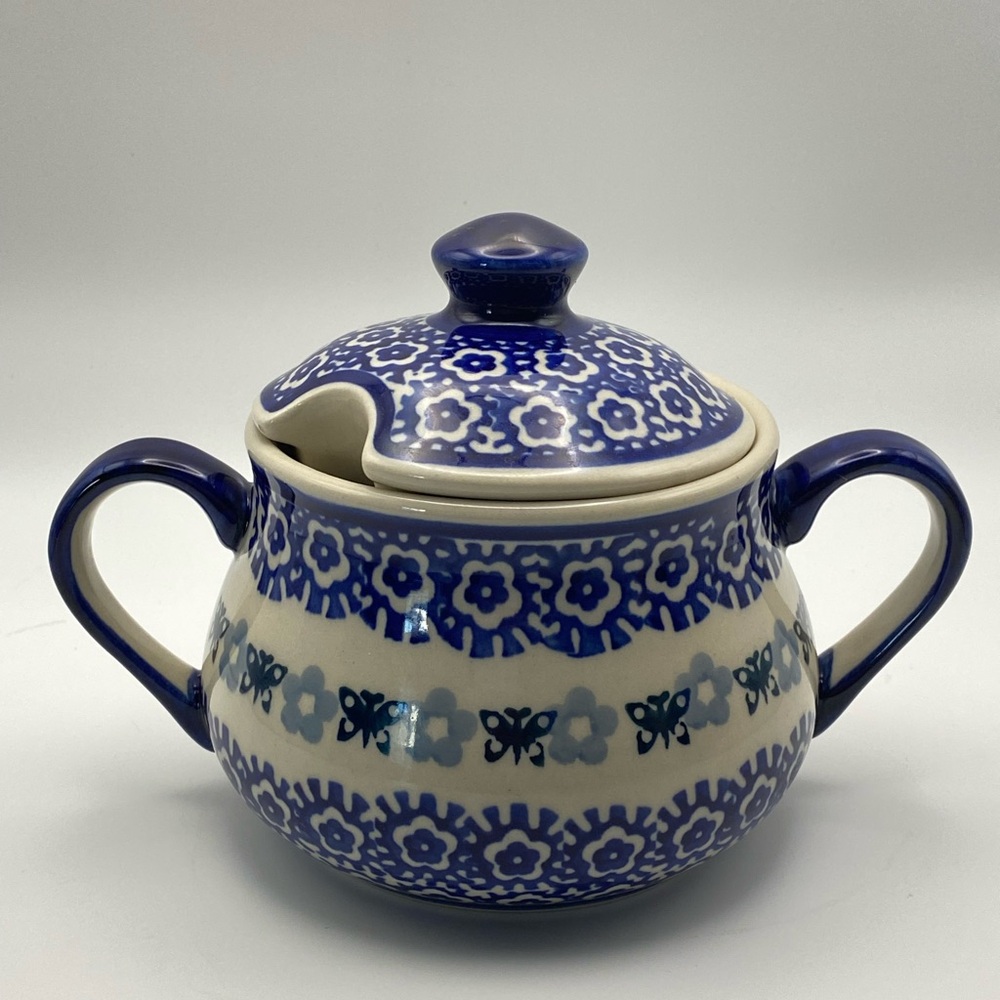 Polish Pottery Manufaktura Sugar Bowl w/ Lid & Spoon Slot #111 SIGNED K. Tabiś